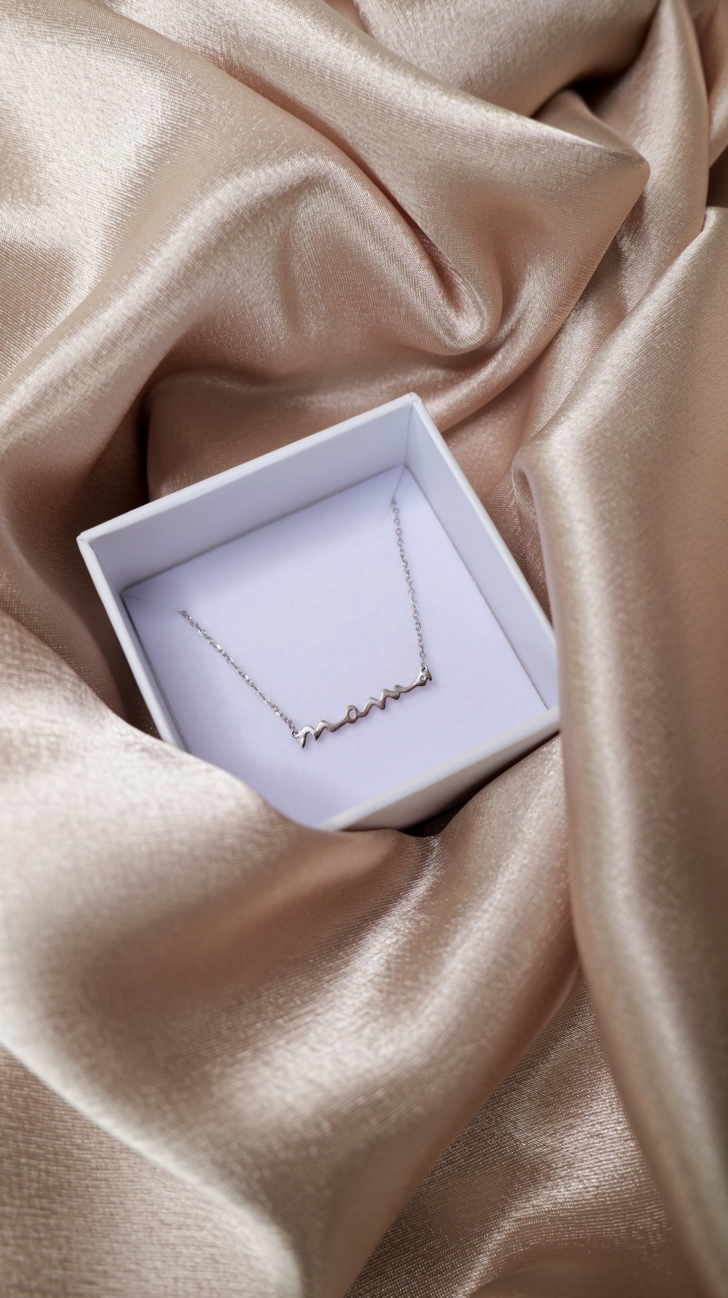 925 Sterling Silver Gold-plated Letter Mama Pendant Necklace.