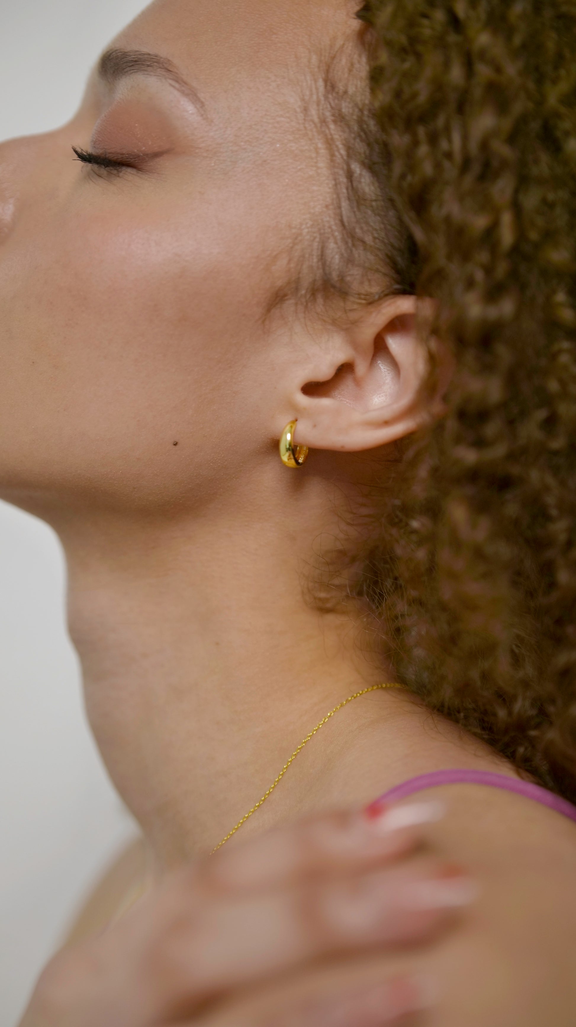 925 Sterling Silver Gold-plated Simple Wide Hoop Huggies