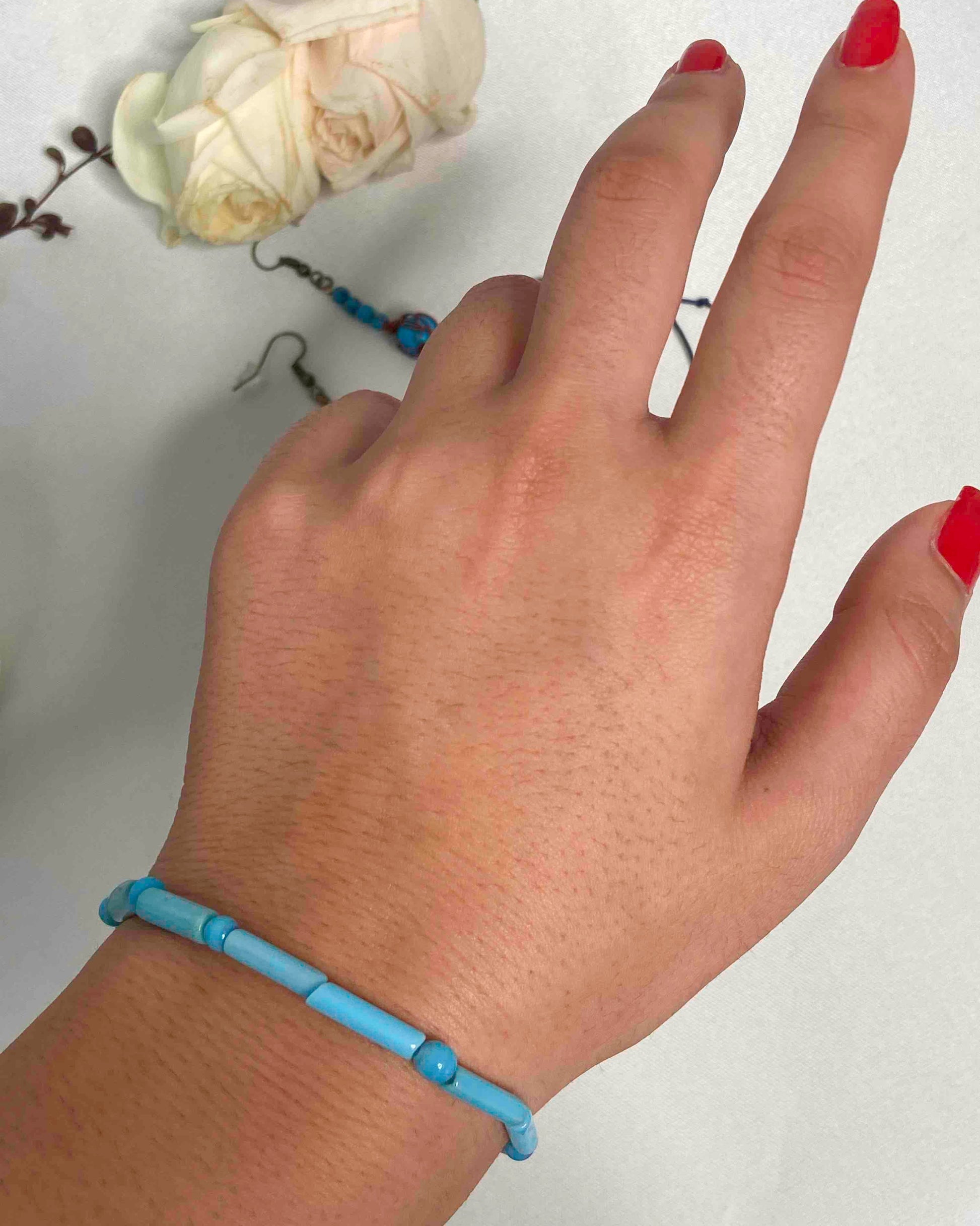 Handmade beaded turquoise bracelet.