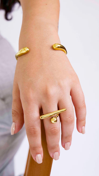 Waterproof 18K PVD Gold Plated Stainless Steel Metal Slim Cuff Bracelet Bangles Jewelry with a Minimalist Classy Ring 18k Gold Unique Jewelry
