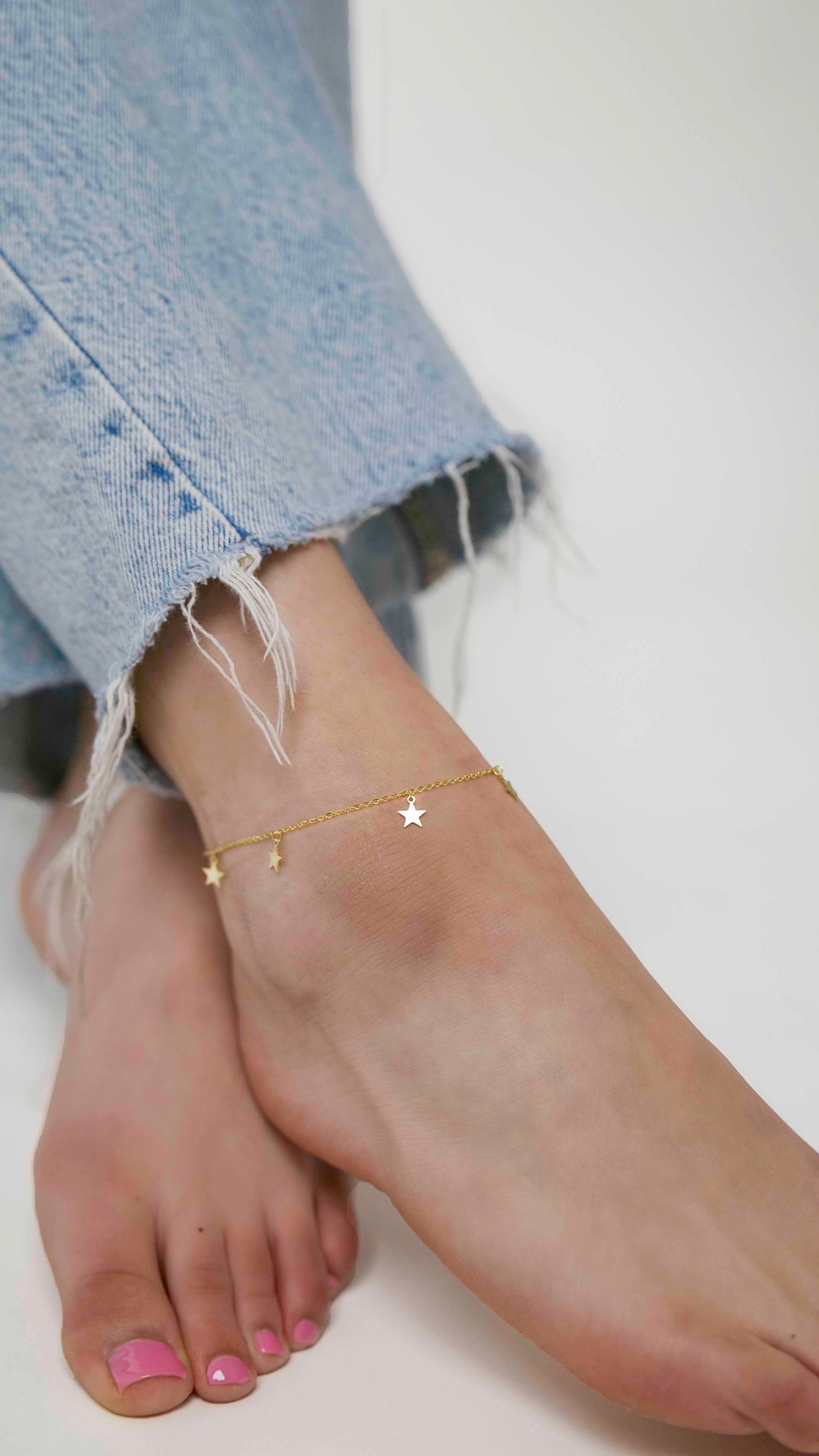 925 sterling silver 14k gold-plated cable chain star charm anklet.