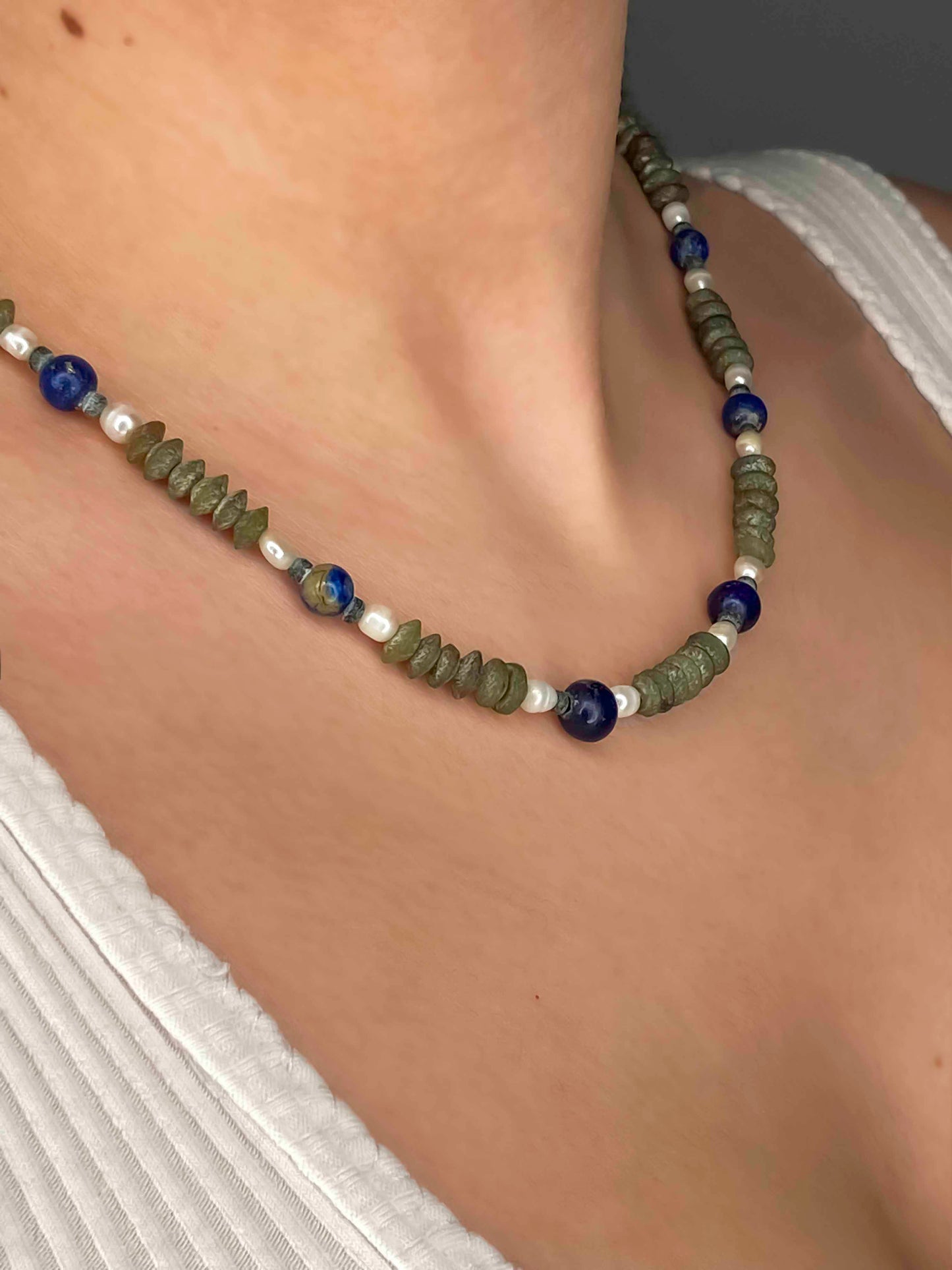 Handmade vintage necklace crafted using lapis lazuli, pearls & serpentine gemstones.